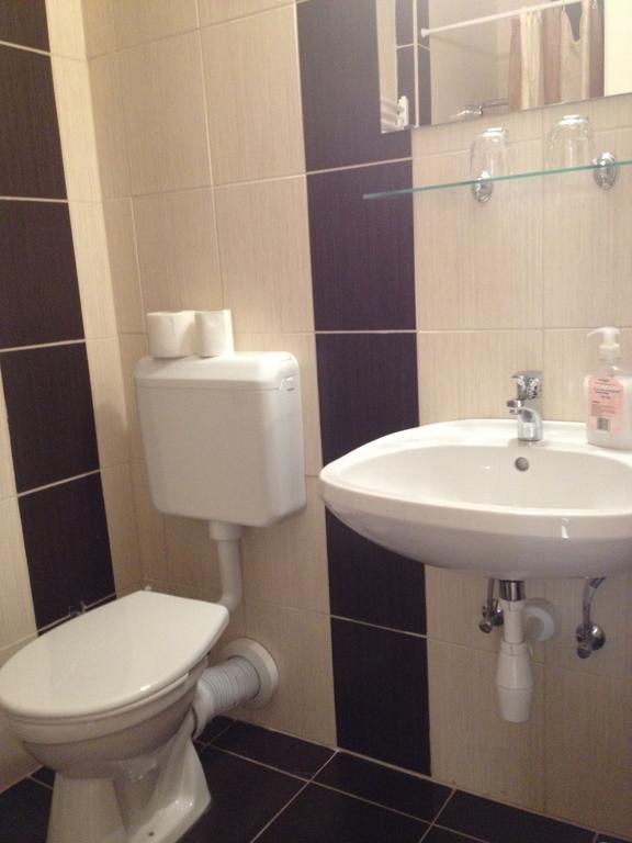 Hotel Family Balatonföldvár Δωμάτιο φωτογραφία