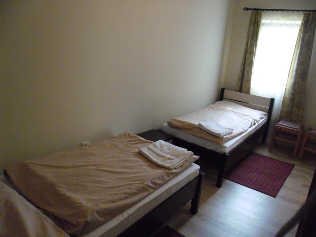Hotel Family Balatonföldvár Δωμάτιο φωτογραφία