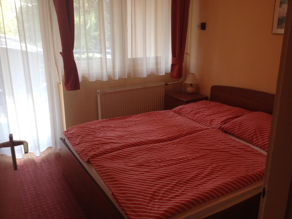 Hotel Family Balatonföldvár Δωμάτιο φωτογραφία