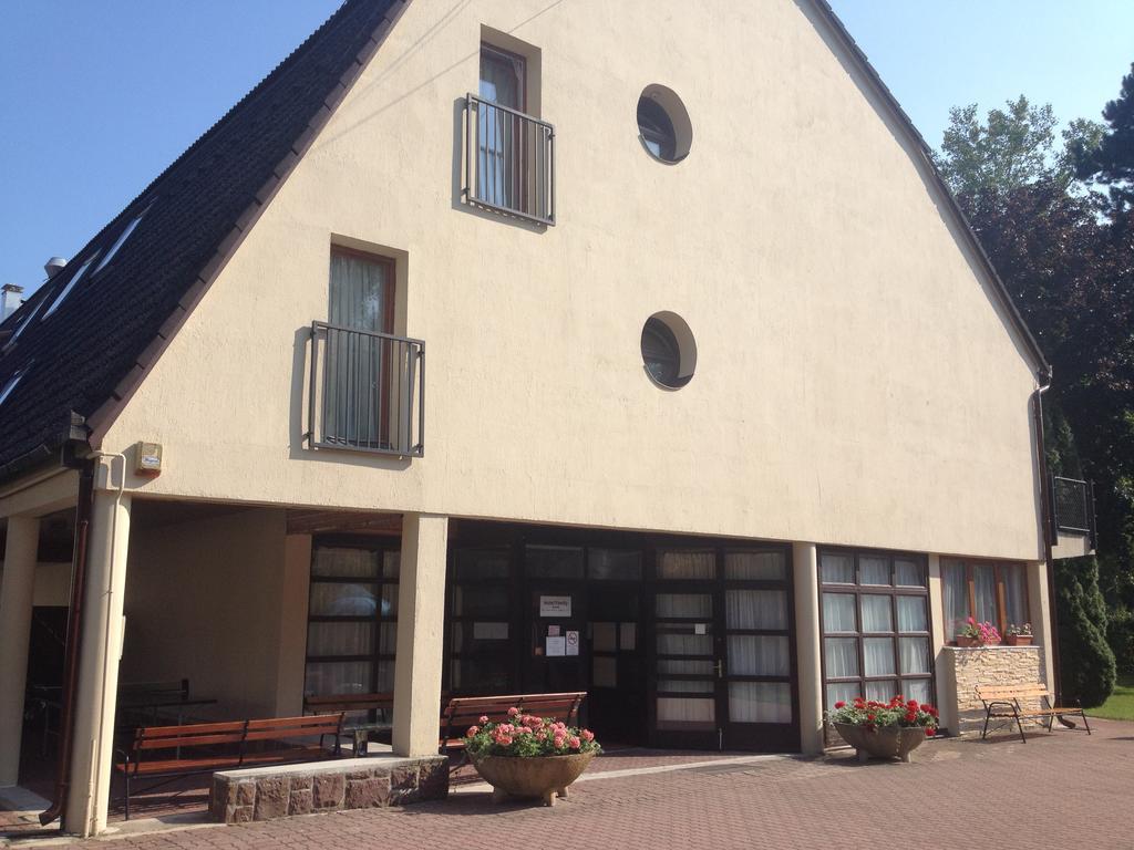 Hotel Family Balatonföldvár Εξωτερικό φωτογραφία