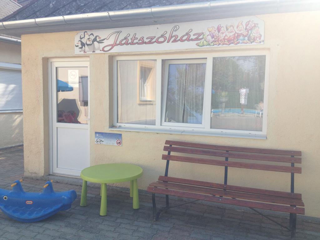Hotel Family Balatonföldvár Εξωτερικό φωτογραφία