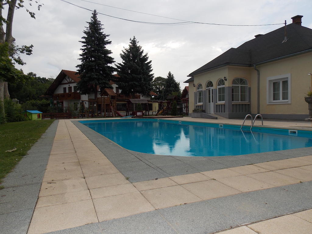 Hotel Family Balatonföldvár Εξωτερικό φωτογραφία