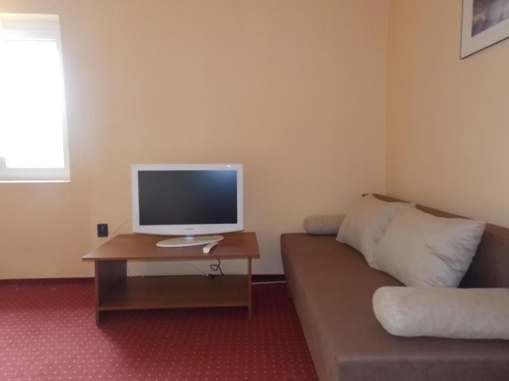 Hotel Family Balatonföldvár Δωμάτιο φωτογραφία